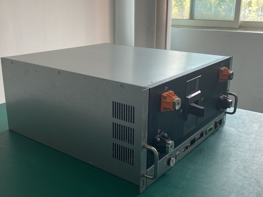 品質  Master UPS BMS 768V 400A 5U Iron Case Passive Balancing High Discharge Current 工場
